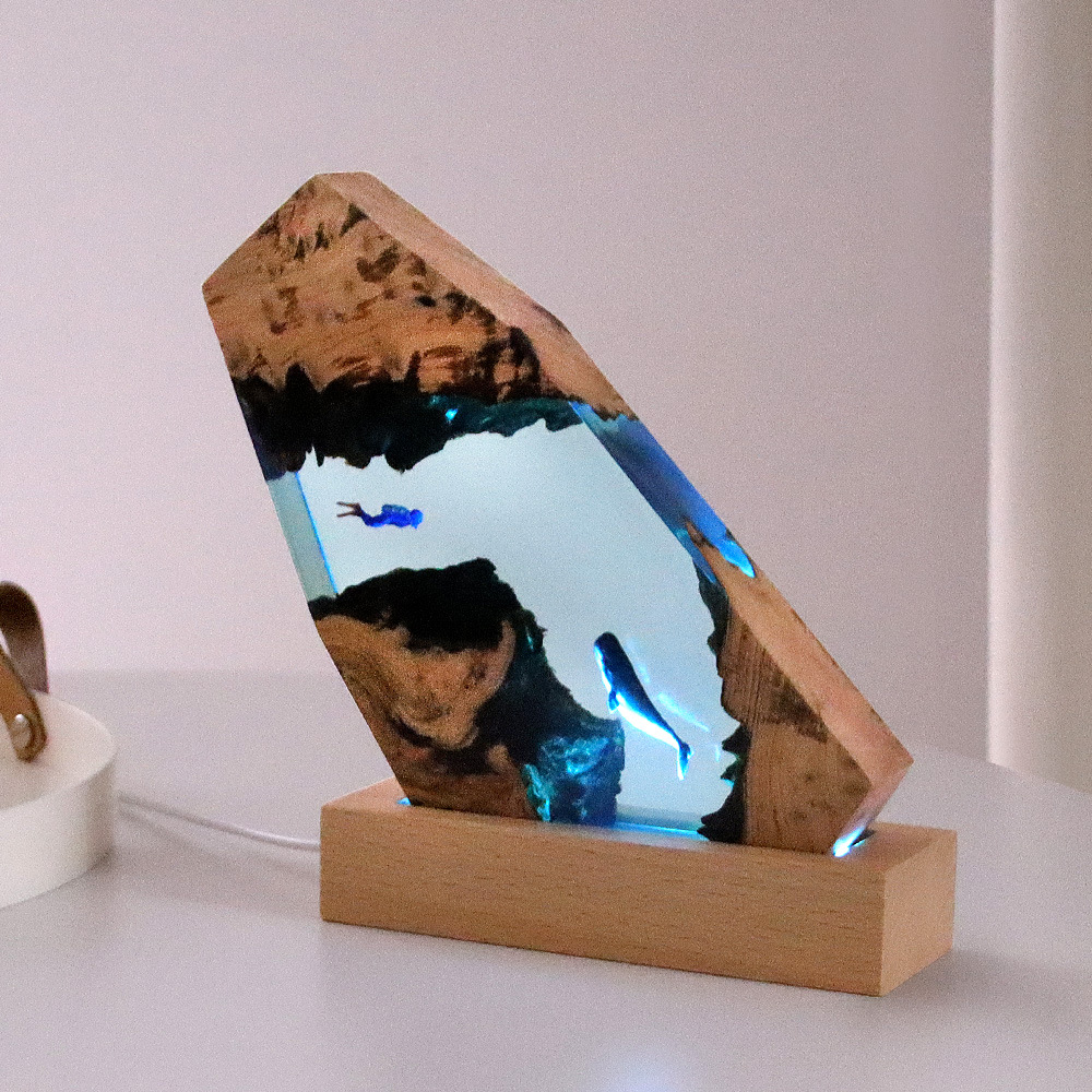 New Underwater Cave Whale Dive - Resin Art For Anniversary Gift 리뷰 및 가격