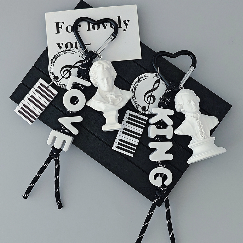 Art Student Music Lover Chopin - Resin Art Letter Keychain 리뷰 및 가격