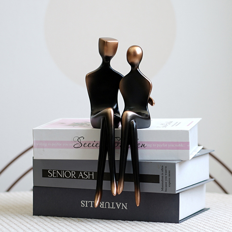Couple Hugging Sculpture, Home - Resin Art For Anniversary Gift 리뷰 및 가격